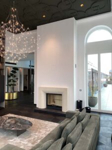 Minimalistischer Kaminofen von Mandl & Bauer