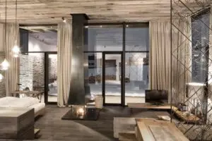 Silberner Kaminofen von Mandl & Bauer